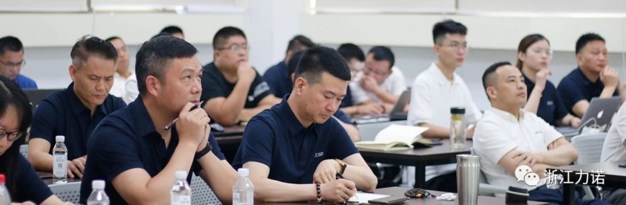 1683103164385271Wuo3.jpg 半年度1.jpg